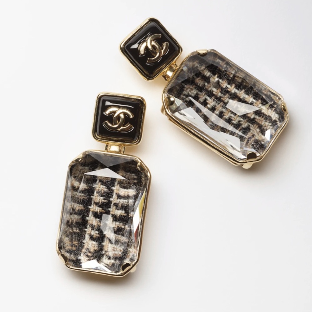 Chanel earring  tweed  RUNWAY 2022/23 FW NWT Full Set